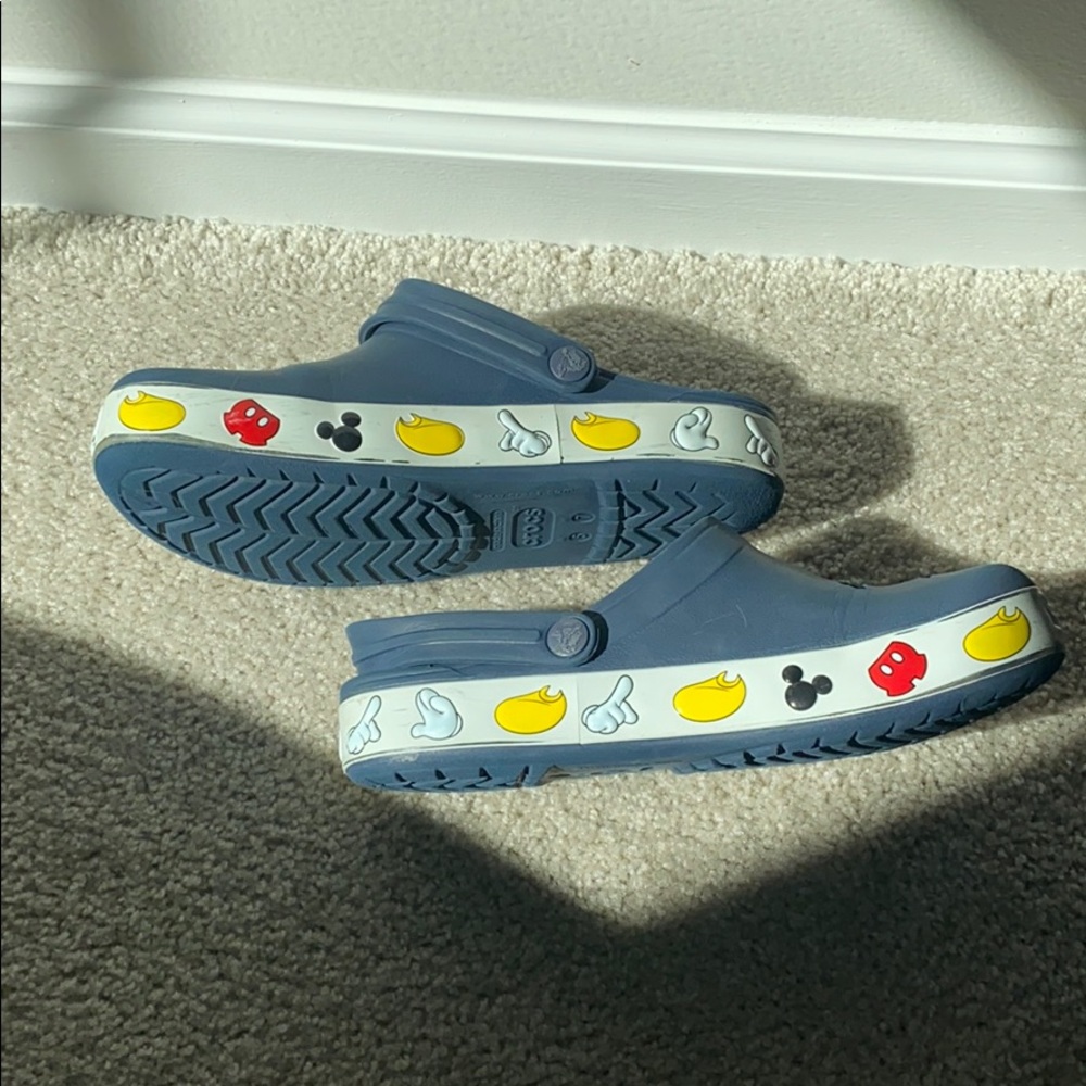 Mickey Mouse crocs unisex w7/m5